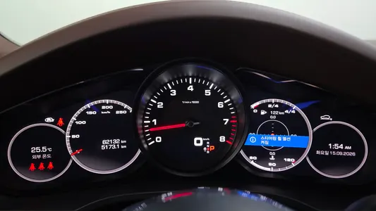Porsche (PO536) 3.0 2021 8
