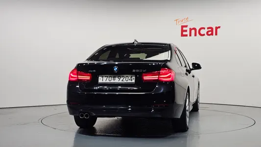 BMW 3 Series (F30) 320d xDrive 2015 4