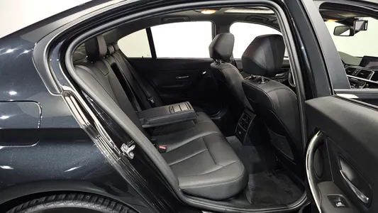 BMW 3 Series (F30) 320d xDrive 2015 11