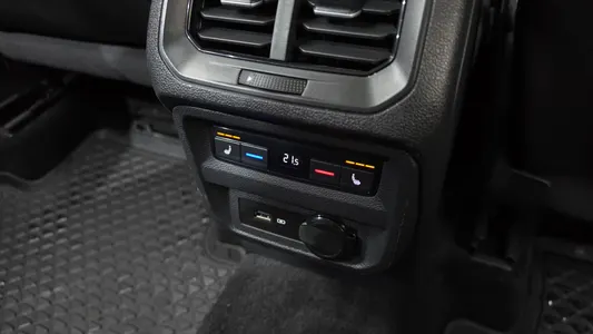 Volkswagen 2 2.0 TDI 2020 18