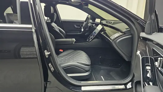 Mercedes-Benz S-Class W223 S500L 4MATIC 2025 26