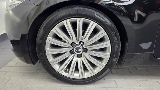 Kia K9 3.3 GDI RVIP 2013 5