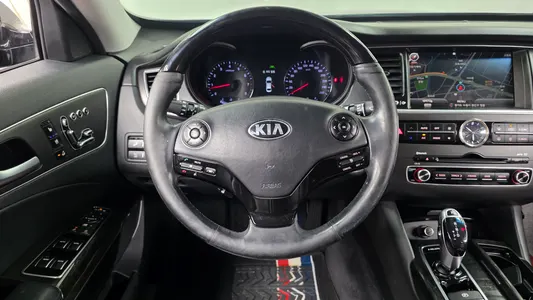 Kia K9 3.3 GDI RVIP 2013 13