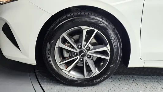 Kia K3 2 1.6 2021 5