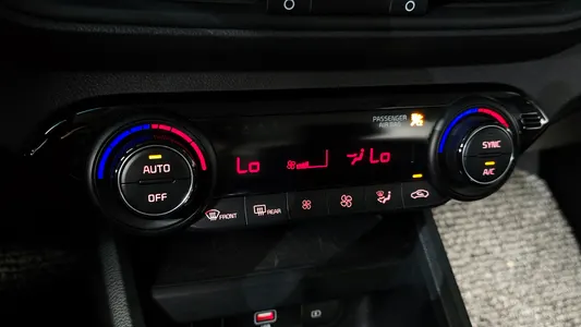Kia K3 2 1.6 2021 31