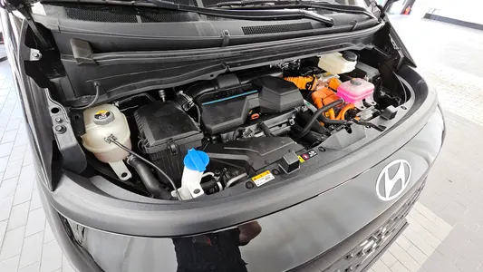 Hyundai Staria HEV 1.6 3 2024 6