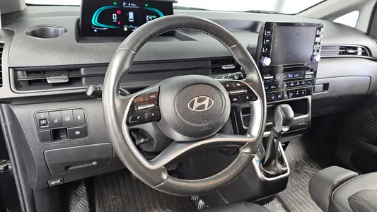 Hyundai Staria HEV 1.6 3 2024 13