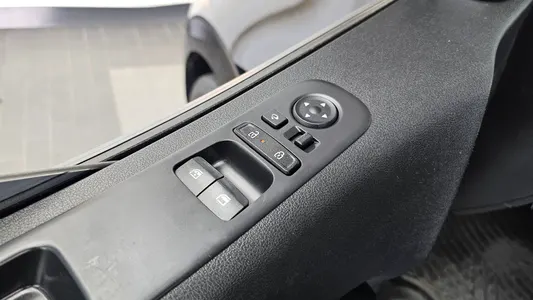 Hyundai Staria HEV 1.6 3 2024 26