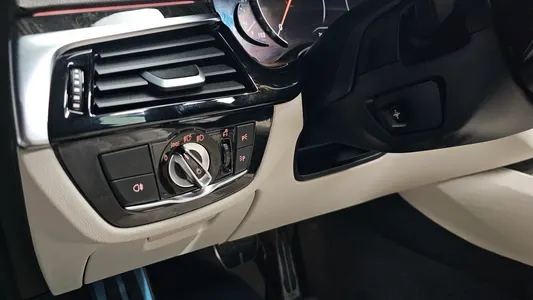 BMW 6 Series GT (G32) 630d xDrive M 2018 13