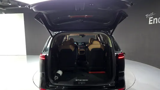 Kia Carnival 9 2021 20