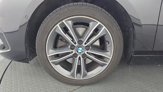 BMW 1 Series (F40) 118d 2020 5