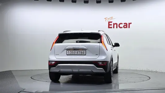 Kia 디 니로 2022 4