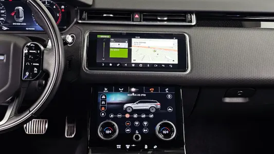 Land Rover 레인지로버 벨라 3.0 D300 R- SE 2019 14