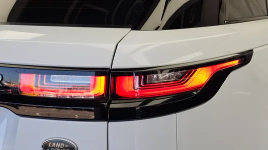 Land Rover 레인지로버 벨라 3.0 D300 R- SE 2019 23