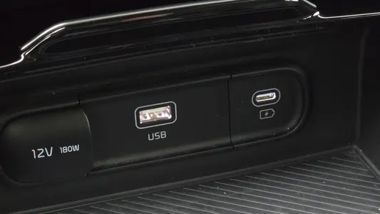 Kia 5 2WD 2024 28