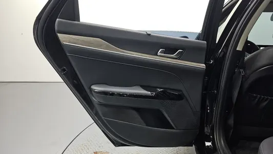 Kia K5 3 2023 25