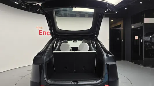 Tesla Y L AWD 2026 20