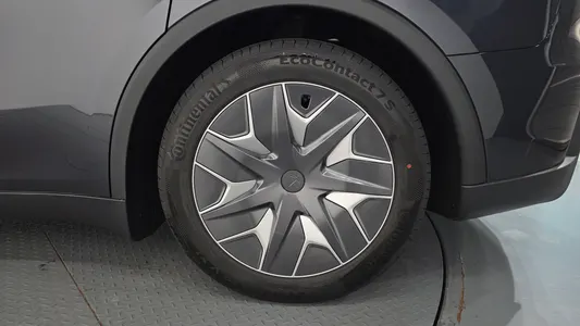 Tesla Y L AWD 2026 21