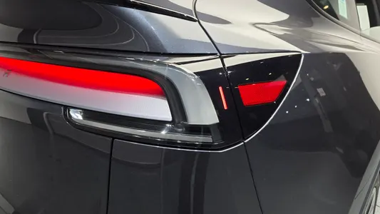 Tesla Y L AWD 2026 23