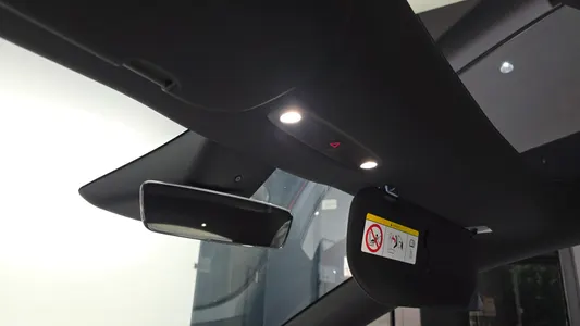 Tesla Y L AWD 2026 31