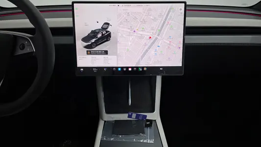 Tesla Y L AWD 2026 28