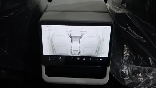 Tesla Y L AWD 2026 30
