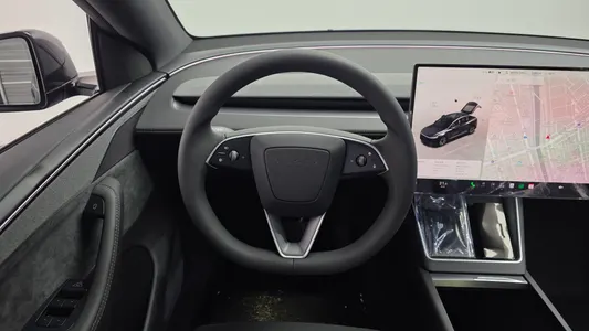 Tesla Y L AWD 2026 13