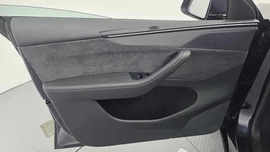 Tesla Y L AWD 2026 24