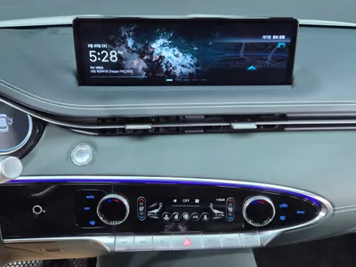 Genesis GV70 e-AWD 2022 17