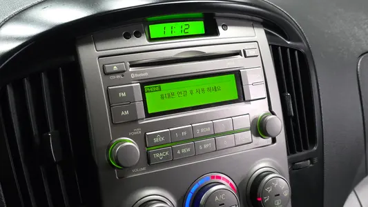 Hyundai Grand Starex 5 2013 13