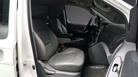 Hyundai Grand Starex 5 2013 26