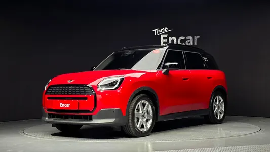 MINI 3 E 2025