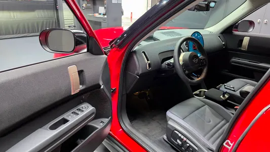 MINI 3 E 2025 10