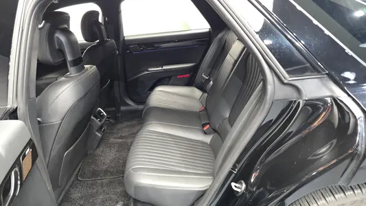 Hyundai (GN7) 2025 11