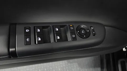 Hyundai (GN7) 2025 19