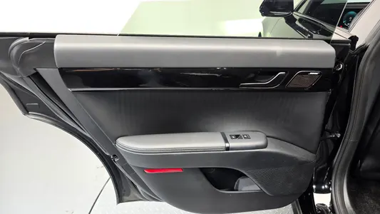 Hyundai (GN7) 2025 24
