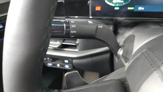 Hyundai (GN7) 2025 27