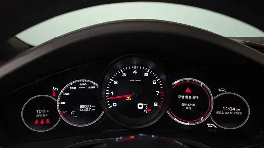 Porsche (PO536) 3.0 2021 8