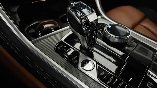 BMW 8 Series (G15) 840i xDrive M 2019 9