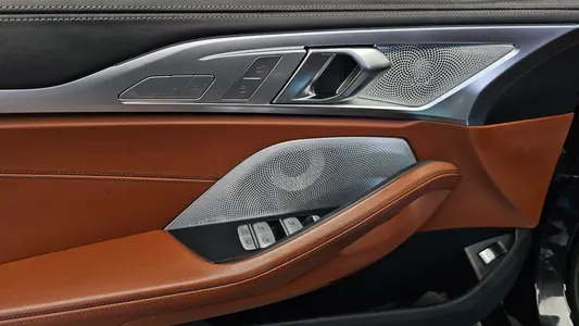 BMW 8 Series (G15) 840i xDrive M 2019 31