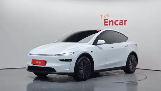 Tesla Y RWD 2026