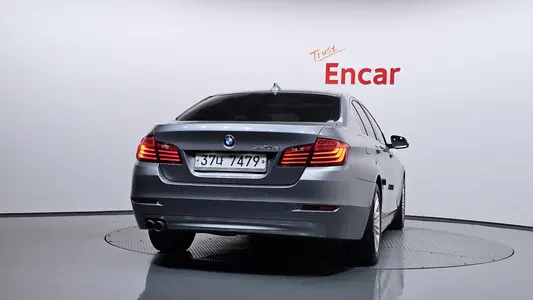 BMW 5 Series (F10) 520d 2013 4