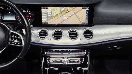 Mercedes-Benz E-Class W213 E300 2018 15