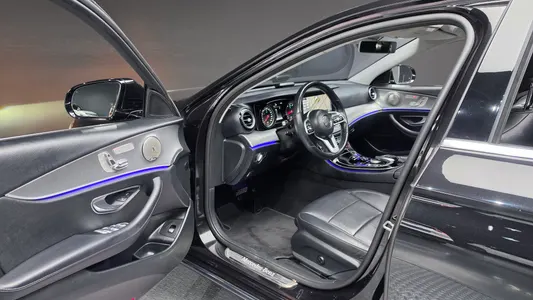 Mercedes-Benz E-Class W213 E300 2018 10