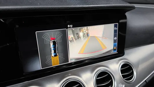 Mercedes-Benz E-Class W213 E300 2018 16