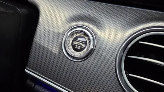 Mercedes-Benz E-Class W213 E300 2018 28