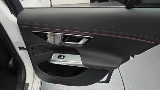 Mercedes-Benz E-Class W214 E220d 4MATIC 2026 25
