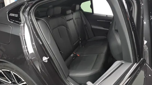BMW M5 (G90) M5 2026 12
