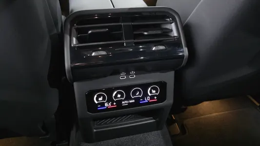 BMW M5 (G90) M5 2026 34