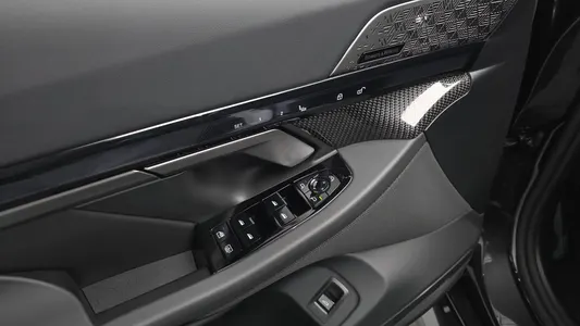 BMW M5 (G90) M5 2026 27